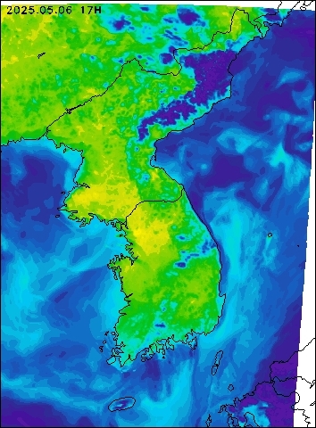 2025-05-06 17 : 00