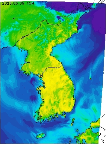 2025-05-08 15 : 00