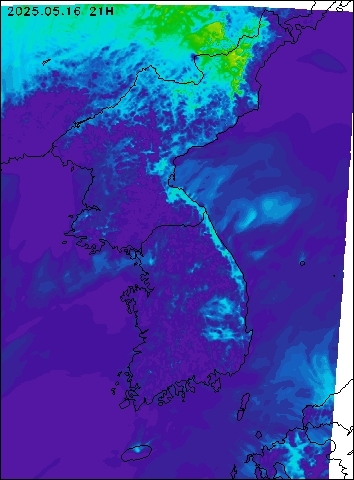 2025-05-16 21 : 00
