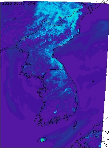 2025-05-17 07 : 00