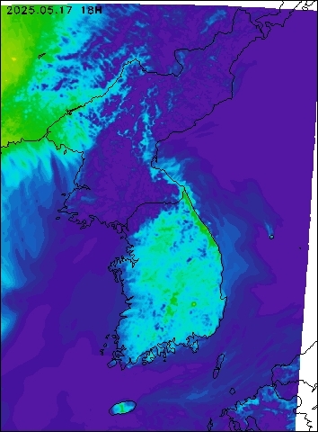 2025-05-17 18 : 00