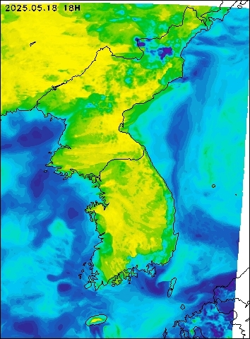 2025-05-18 18 : 00