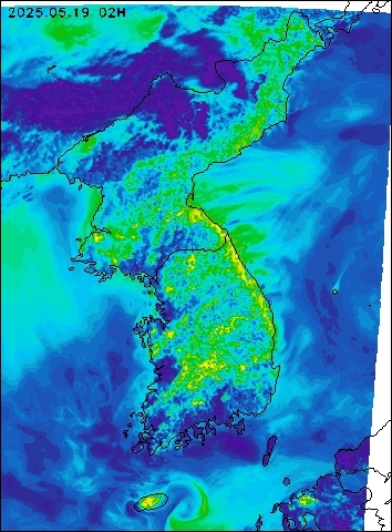 2025-05-19 02 : 00