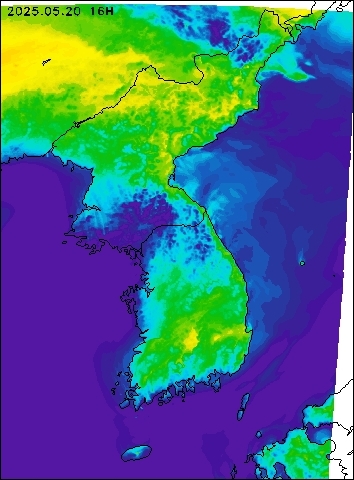 2025-05-20 16 : 00