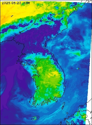 2025-05-23 17 : 00