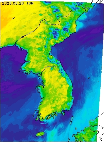 2025-05-26 16 : 00