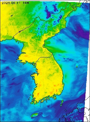 2025-06-11 16 : 00