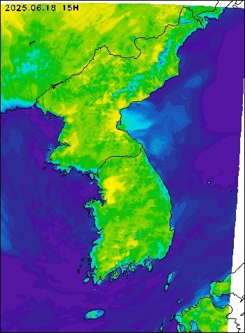2025-06-18 15 : 00