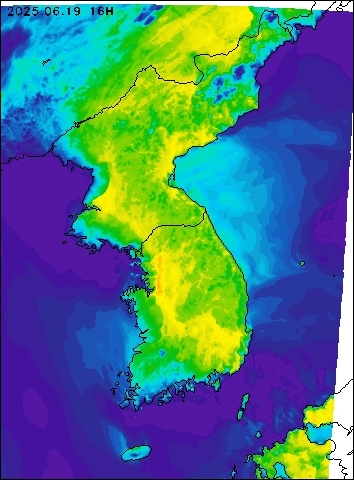 2025-06-19 16 : 00