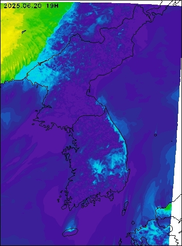2025-06-20 19 : 00