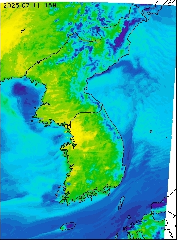 2025-07-11 15 : 00