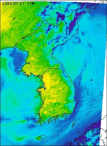 2025-07-11 17 : 00