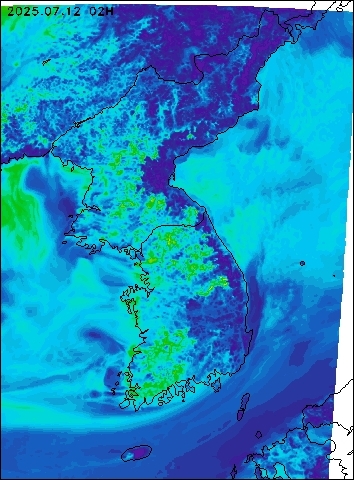 2025-07-12 02 : 00