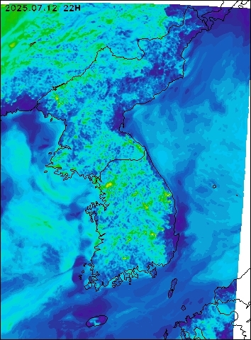 2025-07-12 22 : 00