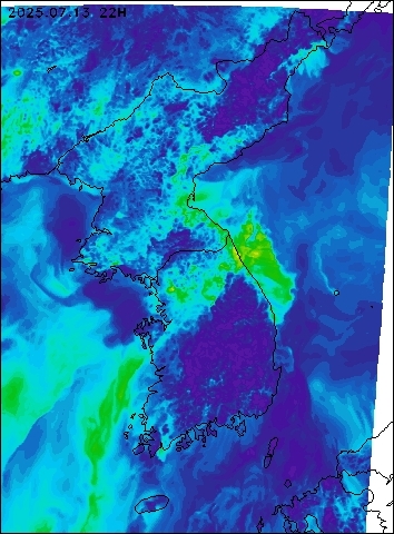 2025-07-13 22 : 00