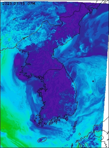 2025-07-15 07 : 00