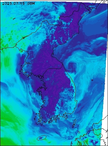 2025-07-15 08 : 00