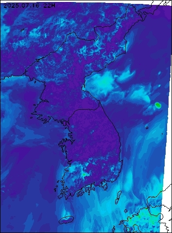 2025-07-16 22 : 00