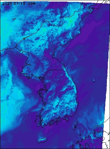 2025-07-18 09 : 00