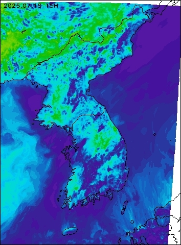 2025-07-18 15 : 00