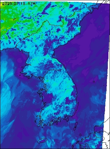 2025-07-18 17 : 00
