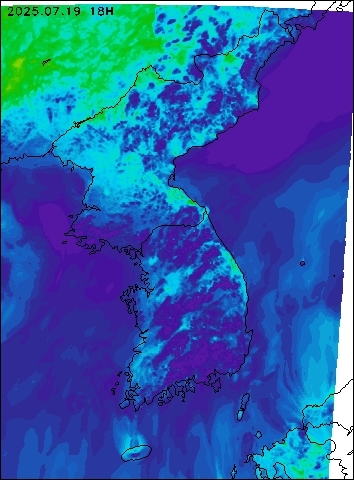 2025-07-19 18 : 00