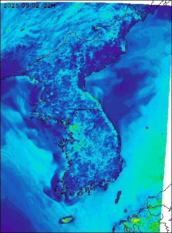2025-08-02 22 : 00