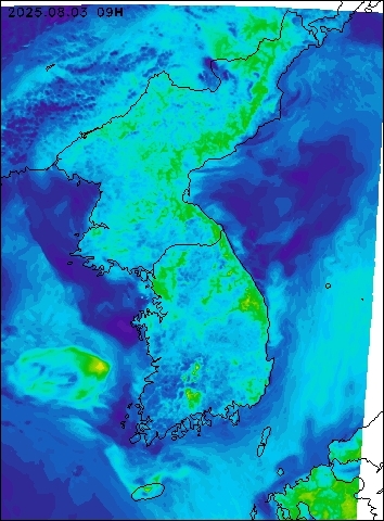 2025-08-03 09 : 00
