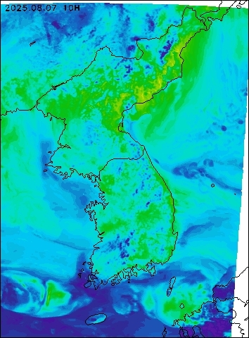 2025-08-07 10 : 00