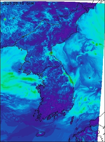 2025-08-10 01 : 00