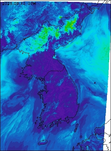 2025-08-13 07 : 00