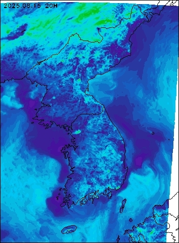 2025-08-15 20 : 00