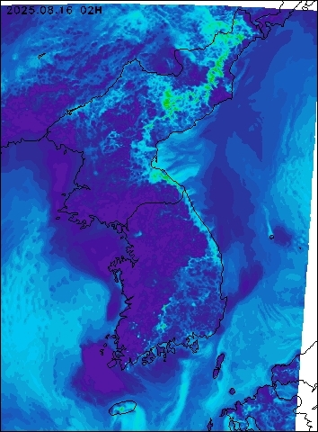 2025-08-16 02 : 00