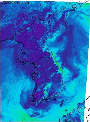 2025-08-18 07 : 00