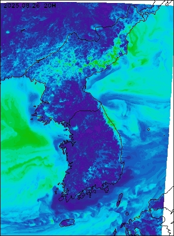 2025-08-26 20 : 00