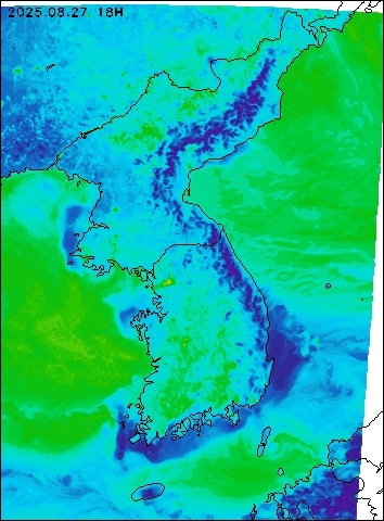 2025-08-27 18 : 00