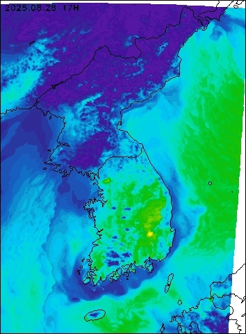 2025-08-28 17 : 00