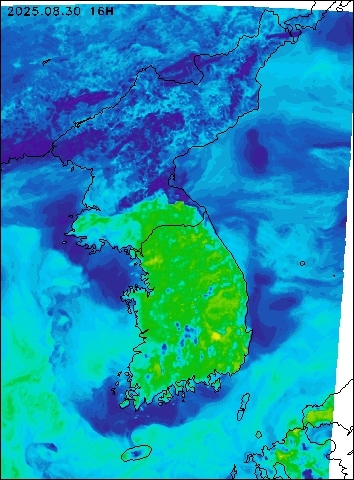 2025-08-30 16 : 00