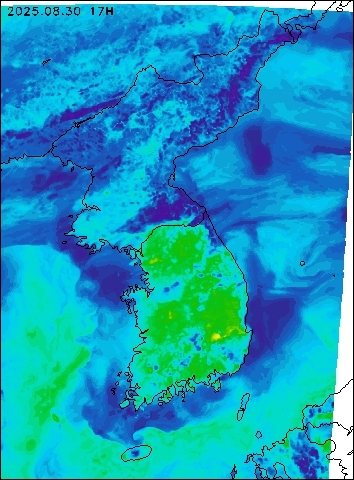 2025-08-30 17 : 00