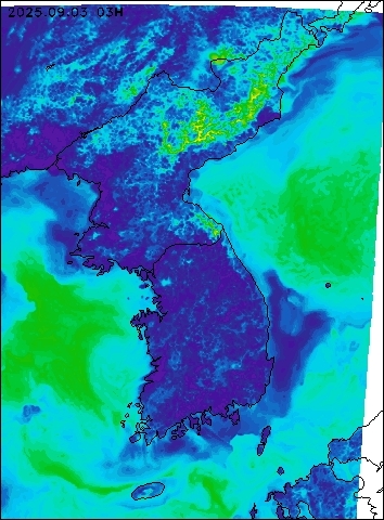 2025-09-03 03 : 00