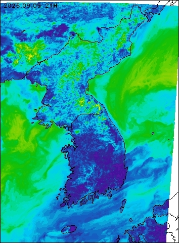 2025-09-09 21 : 00