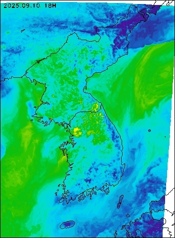 2025-09-10 18 : 00
