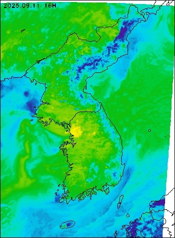 2025-09-11 16 : 00