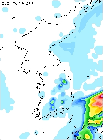 2025-06-14 21 : 00
