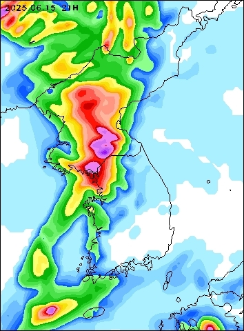 2025-06-15 21 : 00
