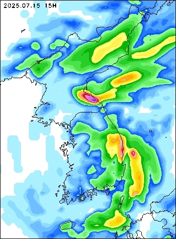 2025-07-15 15 : 00