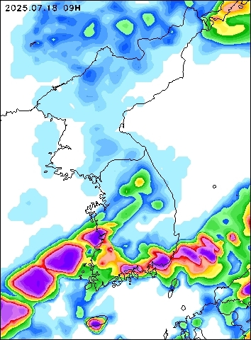 2025-07-18 09 : 00