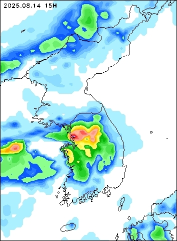2025-08-14 15 : 00
