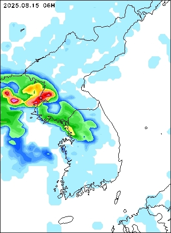 2025-08-15 06 : 00