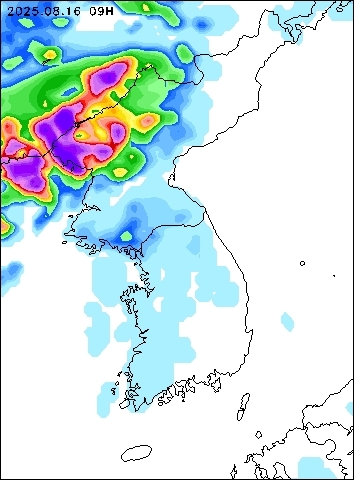2025-08-16 09 : 00
